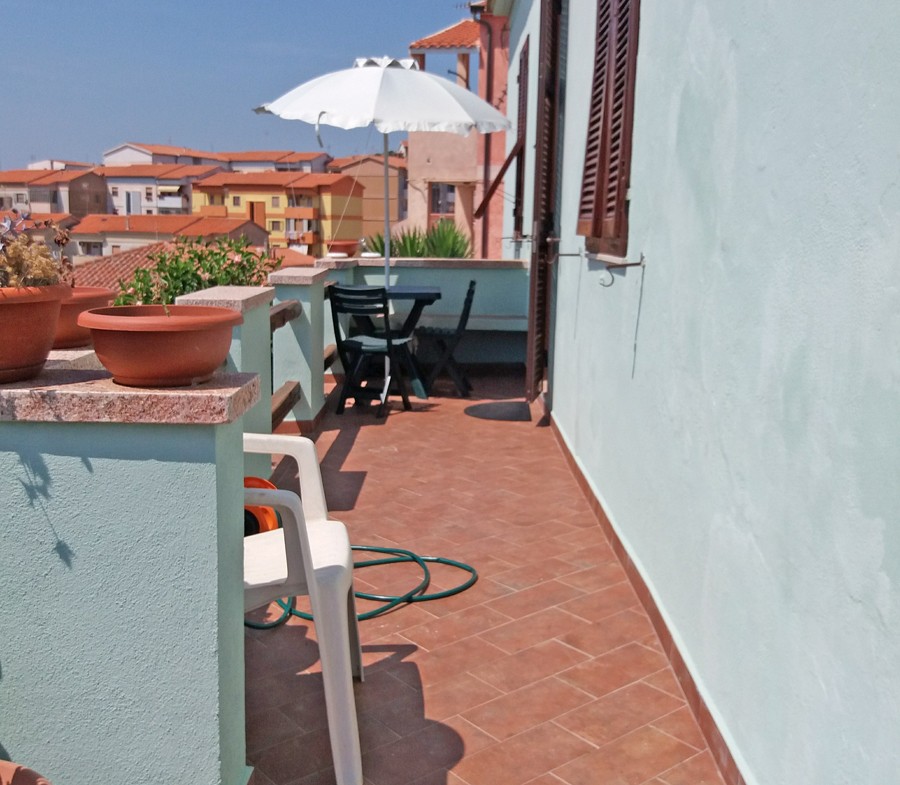 Mongiardino-monolocale-la-maddalena-immobiliare-murphy-esterni