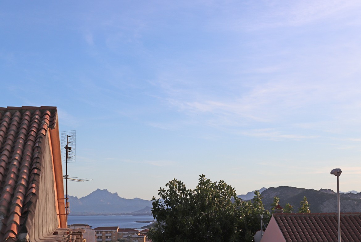 Mongiardino-monolocale-la-maddalena-immobiliare-murphy-esterni