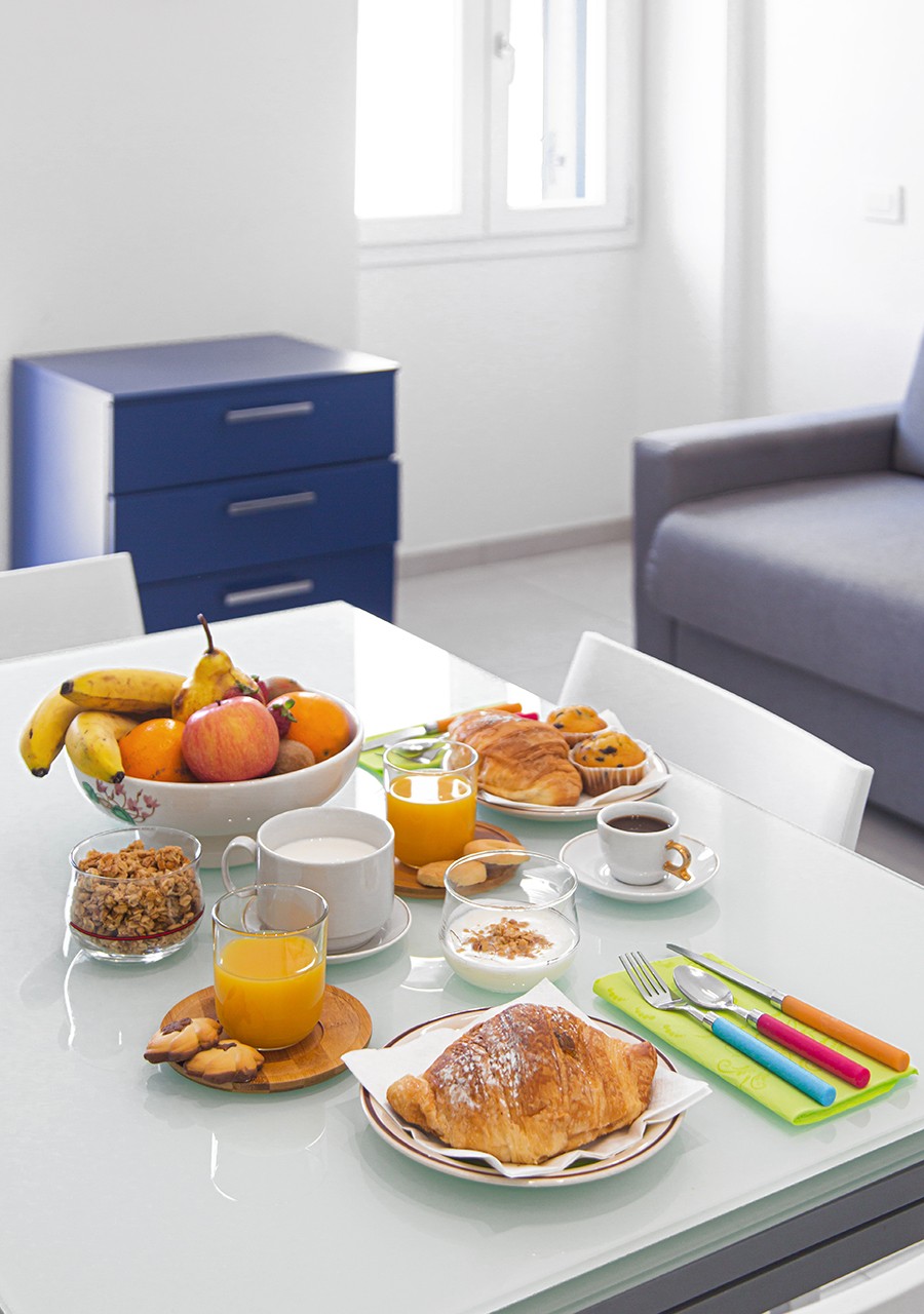 la-maddalena-immobiliare-murphy-case-vacanze-monolocale-zona-pranzo