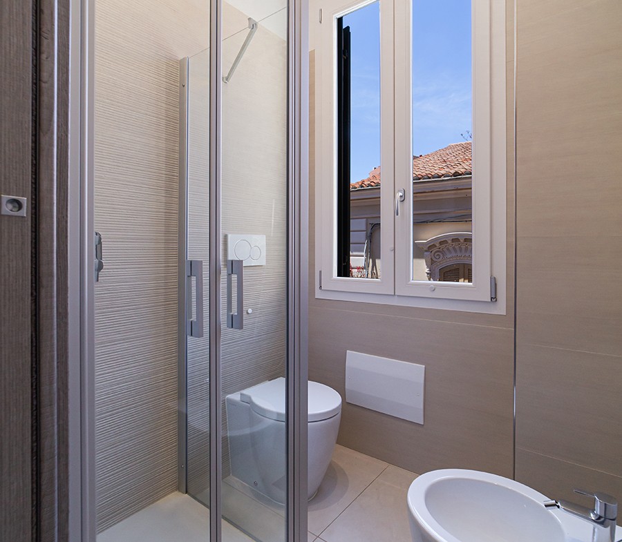 la-maddalena-immobiliare-murphy-case-vacanze-monolocale-bagno