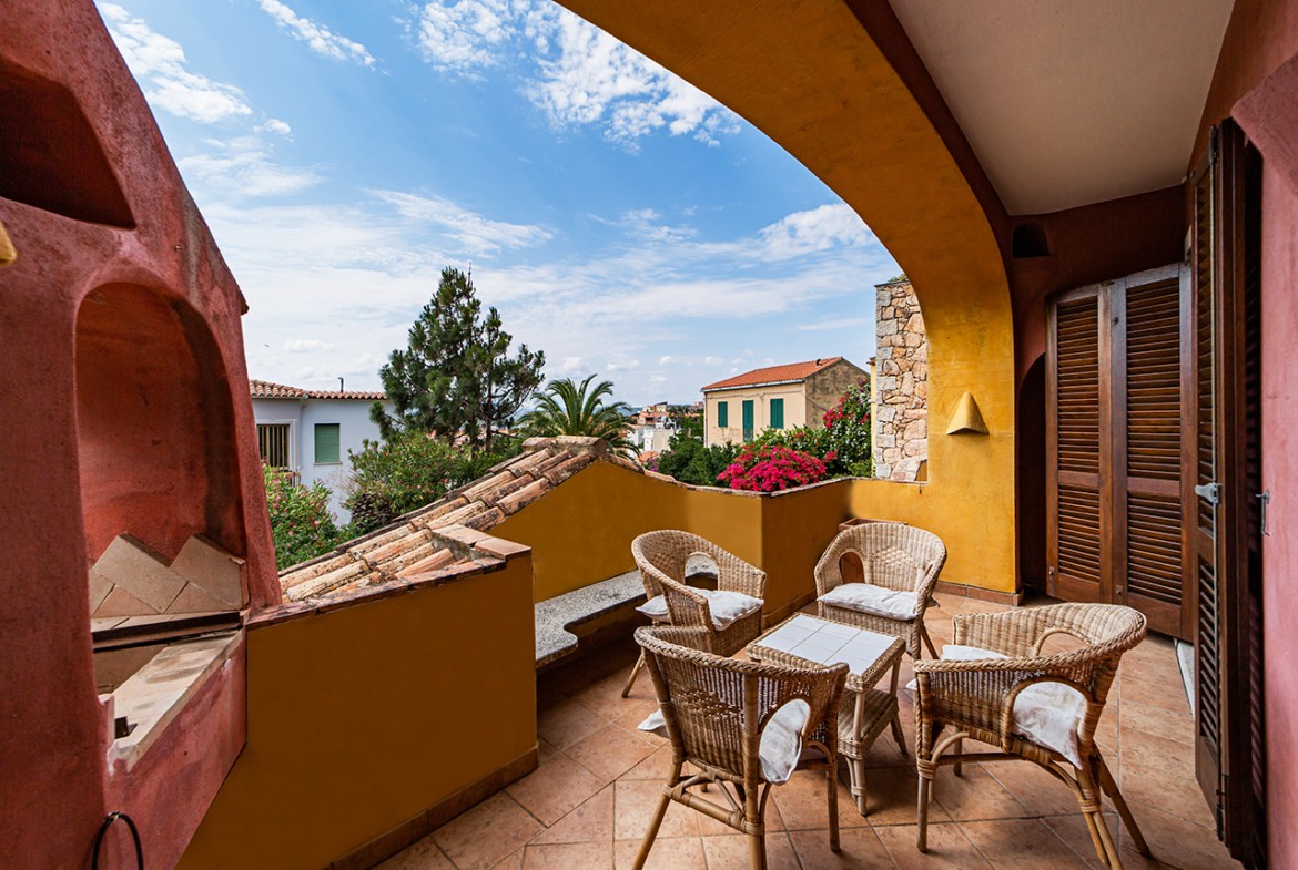 20-la-maddalena-affitto-immobiliare-murphy-le-pergole-02-terrazza
