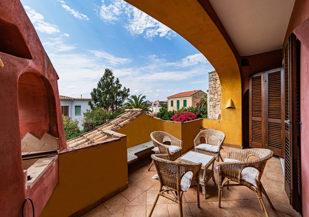 20-la-maddalena-affitto-immobiliare-murphy-le-pergole-02-terrazza
