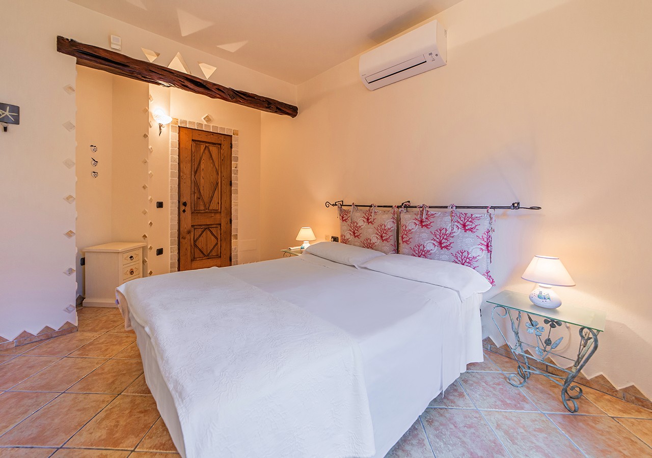 90-la-maddalena-affitto-immobiliare-murphy-le-pergole-02-camera