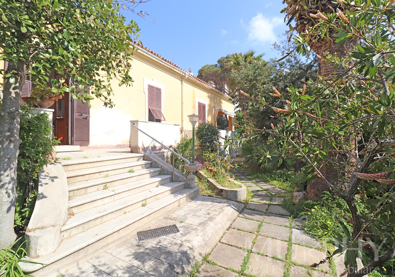 La Maddalena Semidetached house with 1000sqm garden and garage Murphy Real Estate La Maddalena Semidetached house with 1000sqm garden and garage Murphy Real Estate