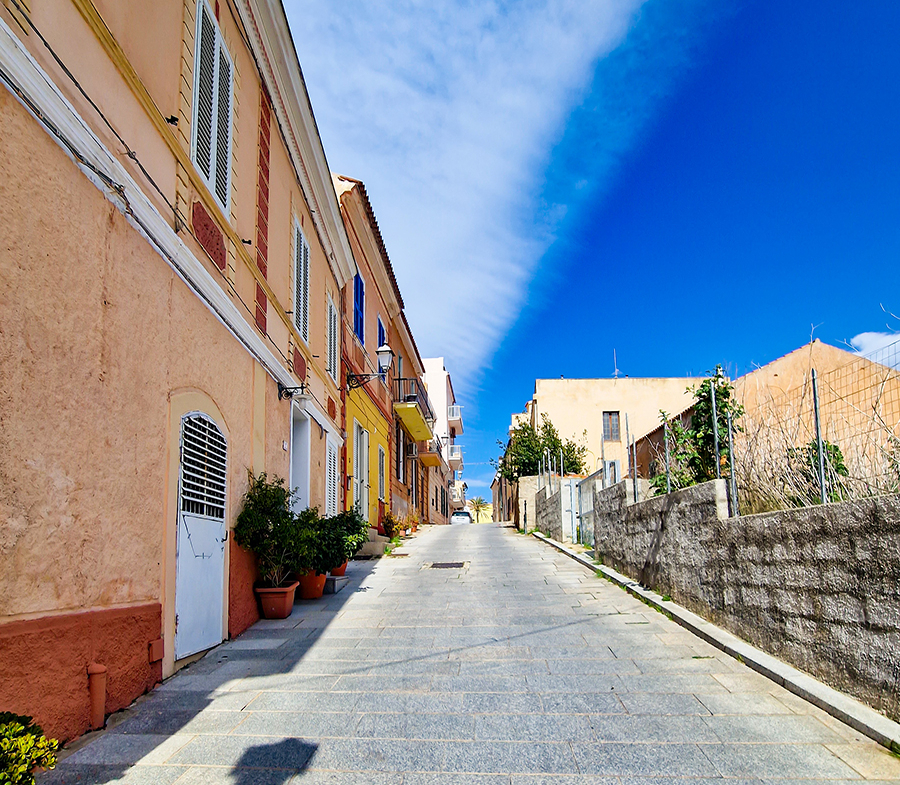 0-la-maddalena-immobiliare-murphy-casa-vacanze-centro-storico-esterno