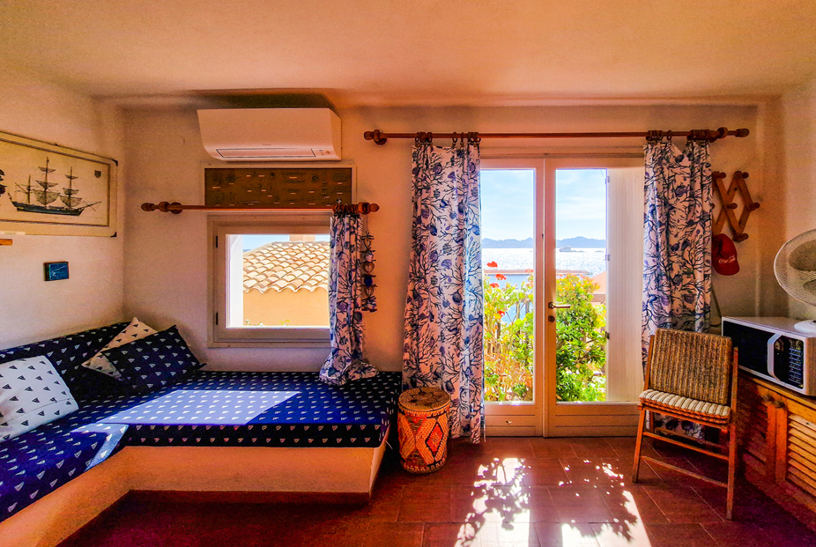 105-la-maddalena-immobiliare-murphy-trilocale-casa-vacanze-soggiorno