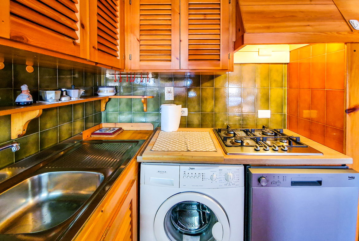 140-la-maddalena-immobiliare-murphy-trilocale-casa-vacanze-cucina