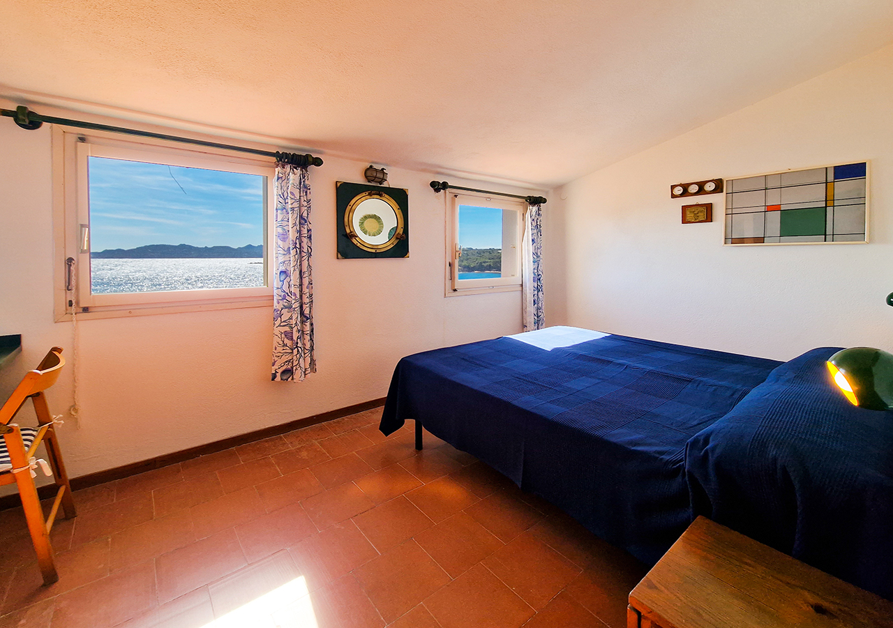 240-la-maddalena-immobiliare-murphy-trilocale-casa-vacanze-camera