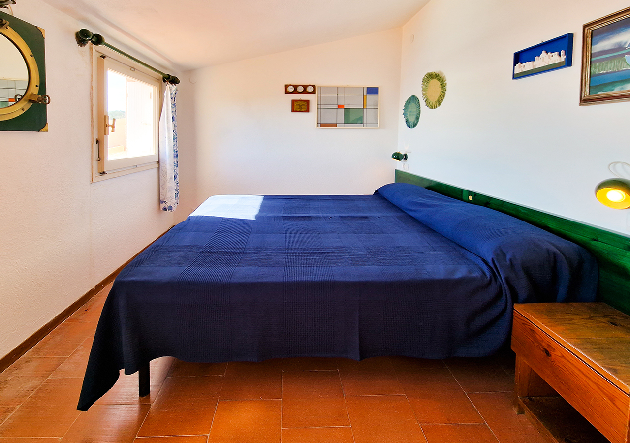 250-la-maddalena-immobiliare-murphy-trilocale-casa-vacanze-camera