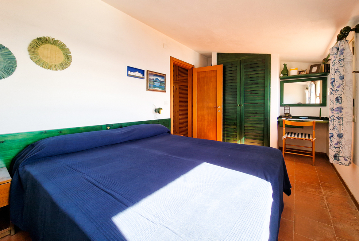 260-la-maddalena-immobiliare-murphy-trilocale-casa-vacanze-camera