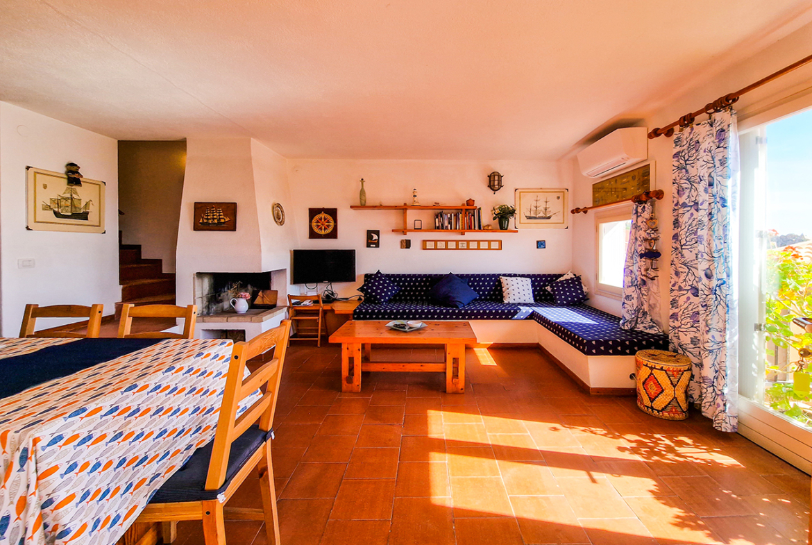 70-la-maddalena-immobiliare-murphy-trilocale-casa-vacanze-soggiorno