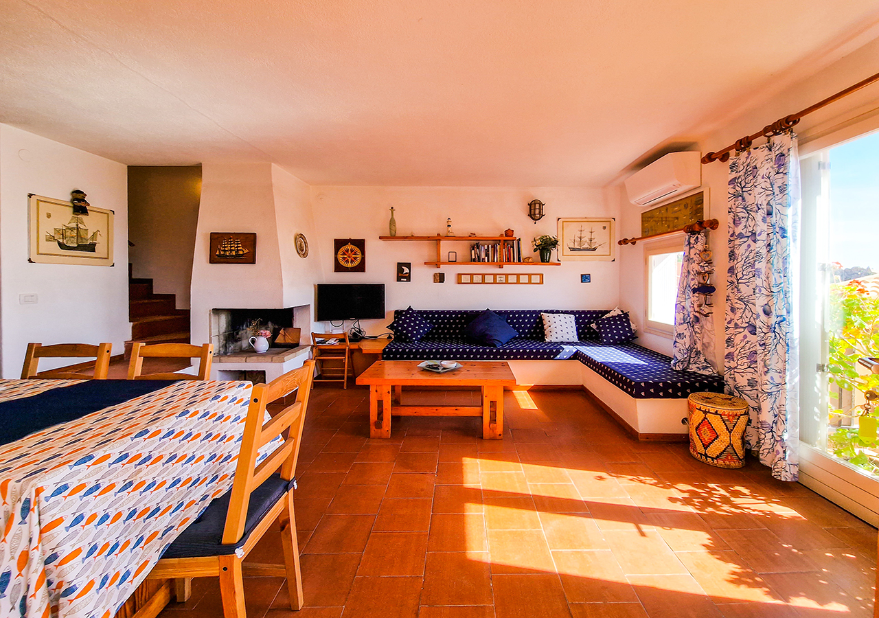 70-la-maddalena-immobiliare-murphy-trilocale-casa-vacanze-soggiorno