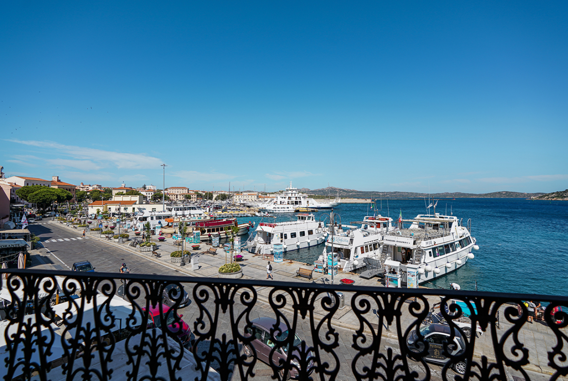 170-la-maddalena-immobiliare-murphy-ad-oriente-santo-stefano-vista-mare