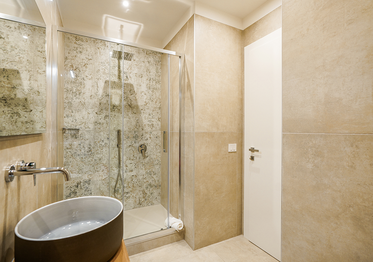 40-la-maddalena-immobiliare-murphy-ad-oriente-budelli-bagno