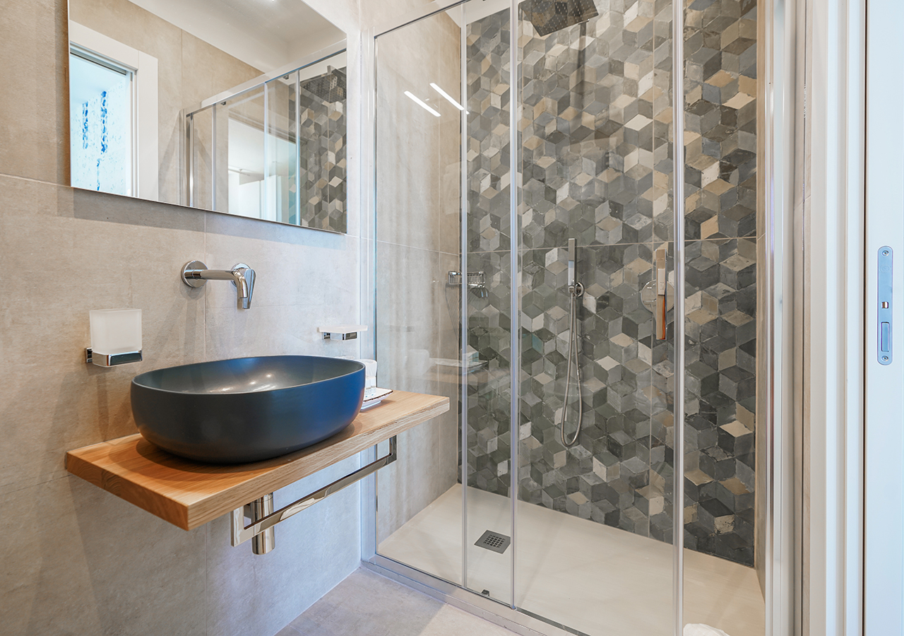 40-la-maddalena-immobiliare-murphy-ad-oriente-caprera-bagno