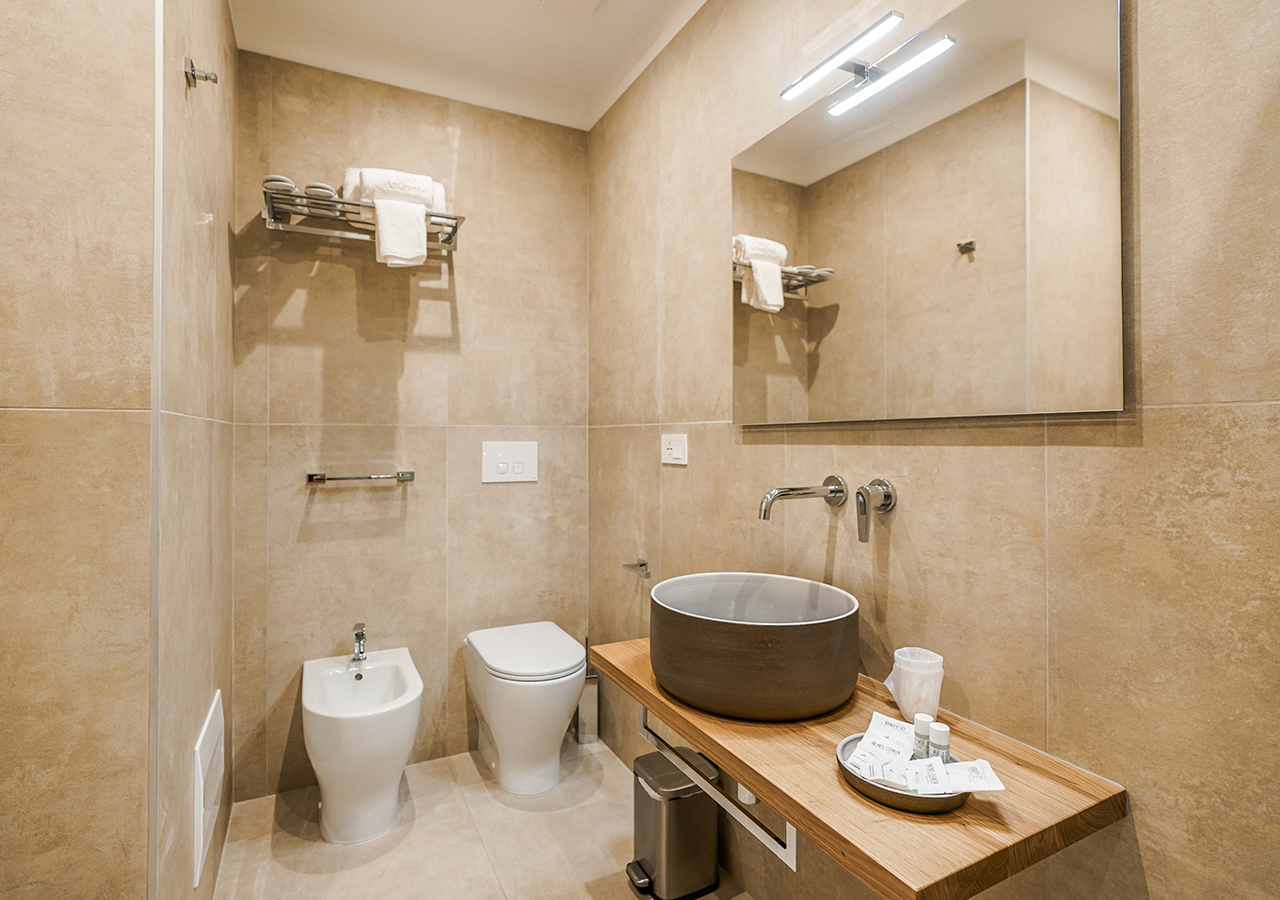 50-la-maddalena-immobiliare-murphy-ad-oriente-budelli-bagno