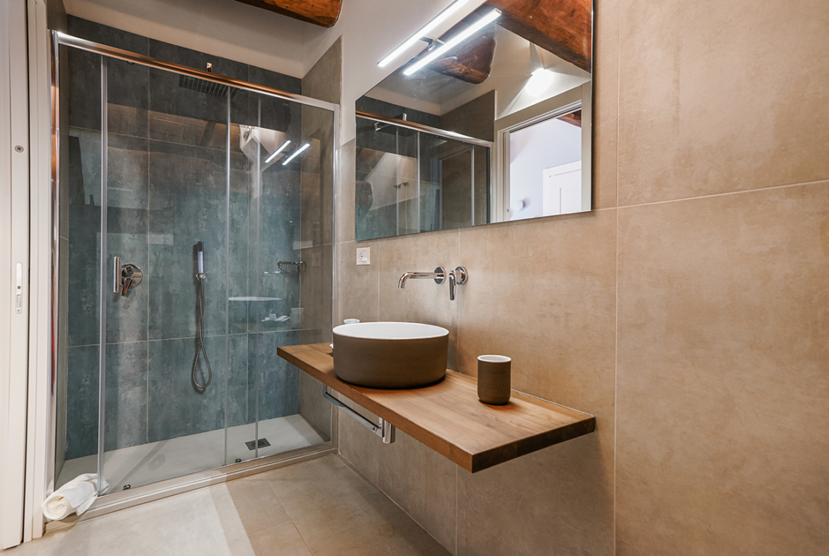 50-la-maddalena-immobiliare-murphy-ad-oriente-spargi-bagno